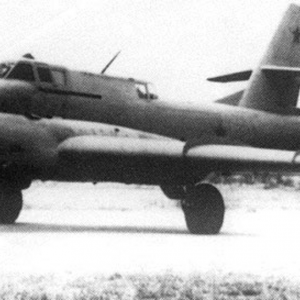 Maquetas hechas - ilyushin-il-40 Vista frontal foto bn