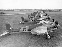 Maquetas hechas - de-havilland-98-mosquito Vista lateral foto bn