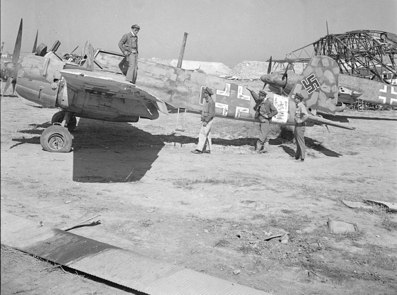 Maquetas hechas - henschel-hs-129 Vista lateral foto bn