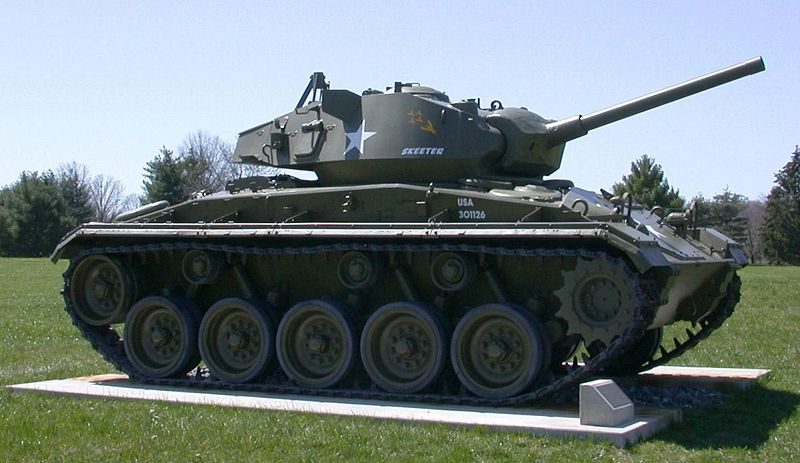Maquetas hechas - m24-chaffee Vista frontal lateral