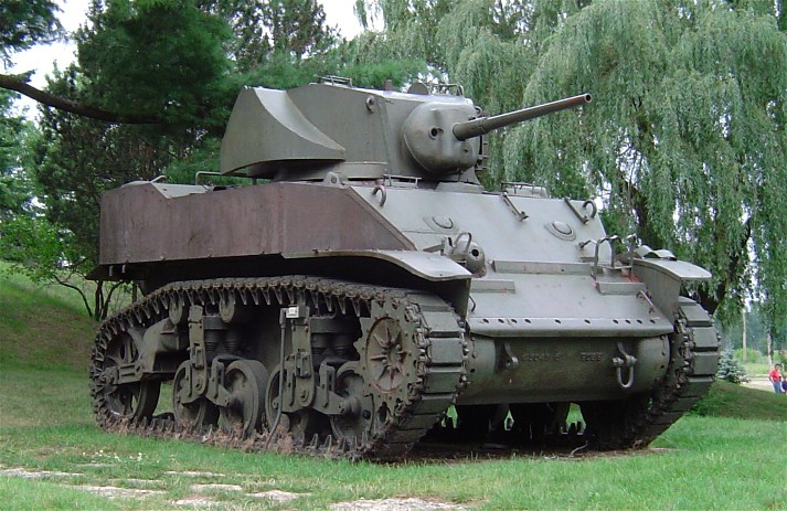 Maquetas hechas - m3-stuart Vista frontal lateral