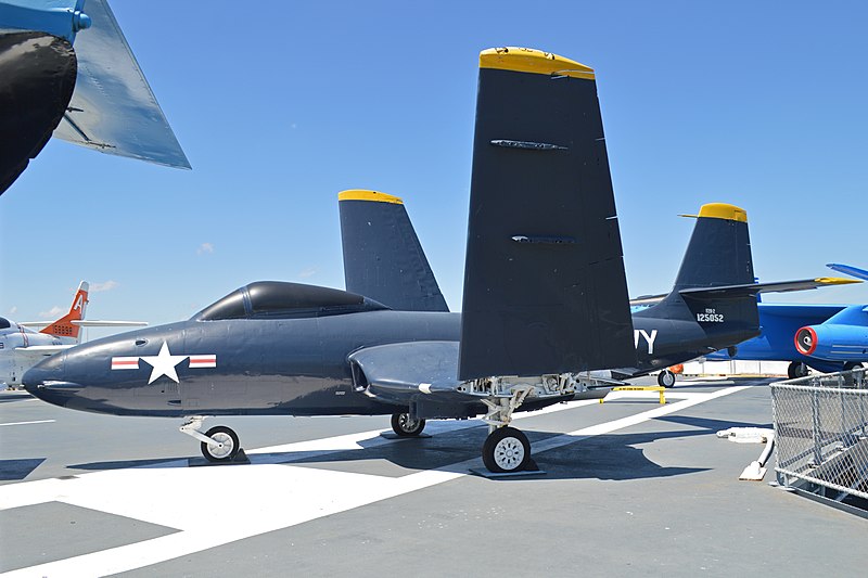 Maquetas hechas - mcdonnell-f2h-banshee Vista lateral