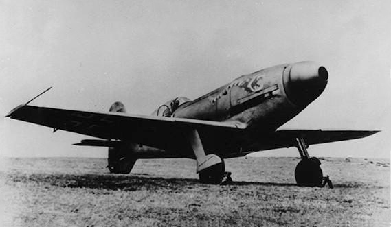 Maquetas hechas - messerschmitt-me-209Vista frontal lateral foto bn