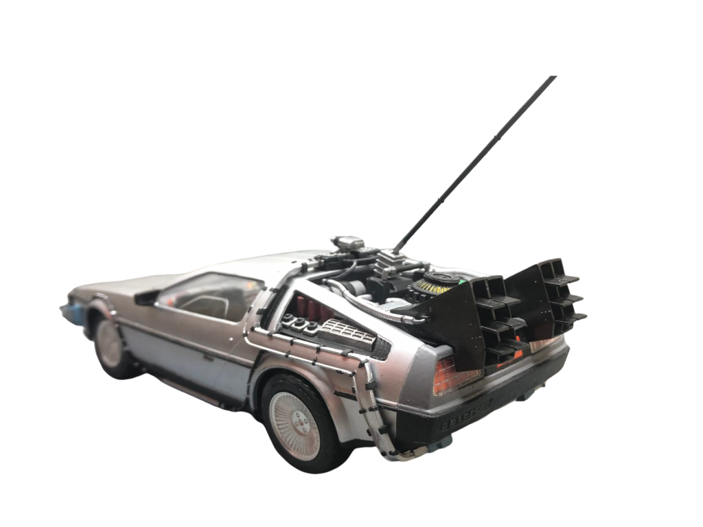 Maquetas hechas - Delorean DMC-12 1/16 Resultado final