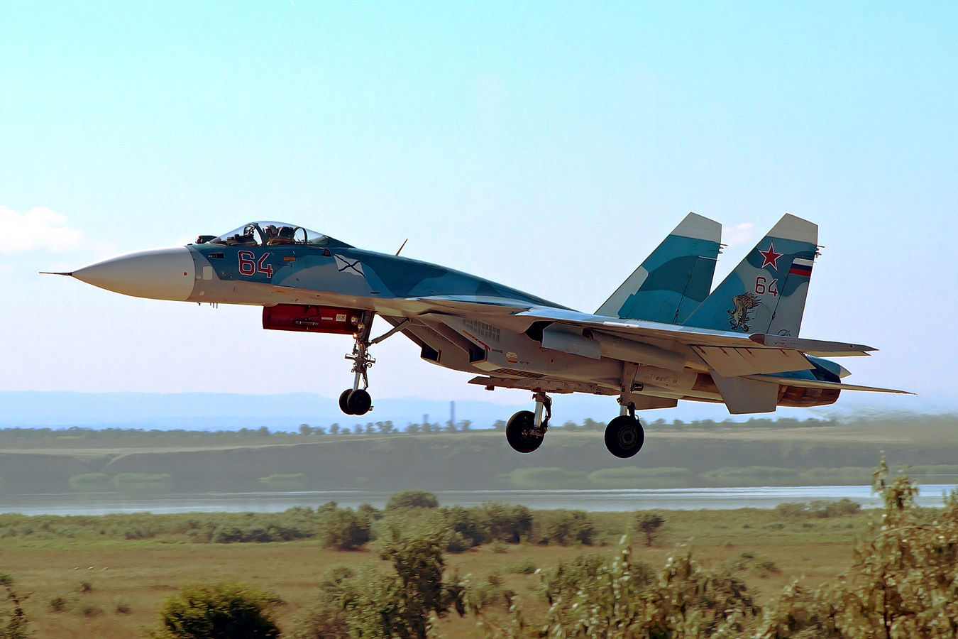 Maquetas hechas - Su 33 Flanker D Vista lateral2