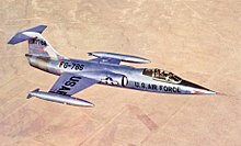 Maquetas Hechas - Lockheed F-104 Starfighter Vista frontal-lateral