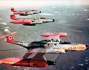Maquetas Hechas - Northrop F-89 Scorpion Vista frontal-lateral