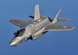 Maquetas Hechas - Lockheed Martin F-35 Lightning II Vista frontal-lateral