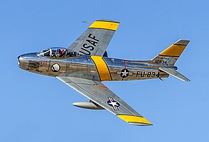 Maquetas Hechas - North American F-86 Sabre Vista frontal-lateral