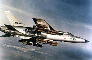 Maquetas Hechas - Republic F-105 Thunderchief Vista frontal-lateral