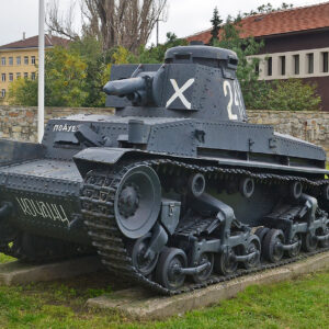 Maquetas Hechas-  LT vz.35 (Panzer 35(t)) Vista frontal-lateral