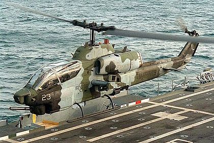 Maquetas hechas - AH-1 Cobra Vista lateral
