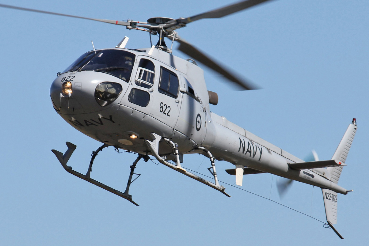 Maquetas hechas - Eurocopter AS350 Ecureuil Vista inferior
