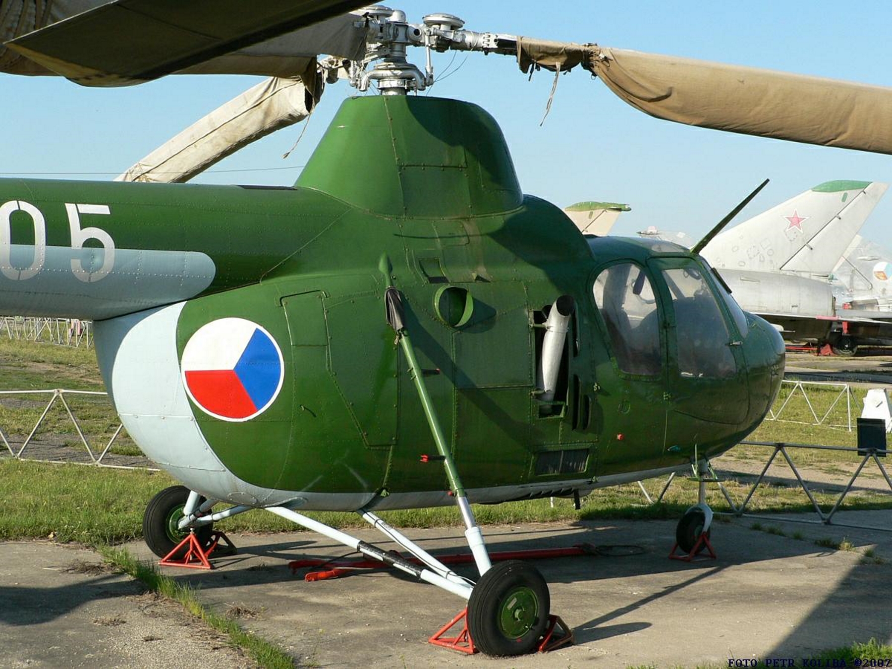 Maquetas hechas - Mil MI-1 Vista trasera