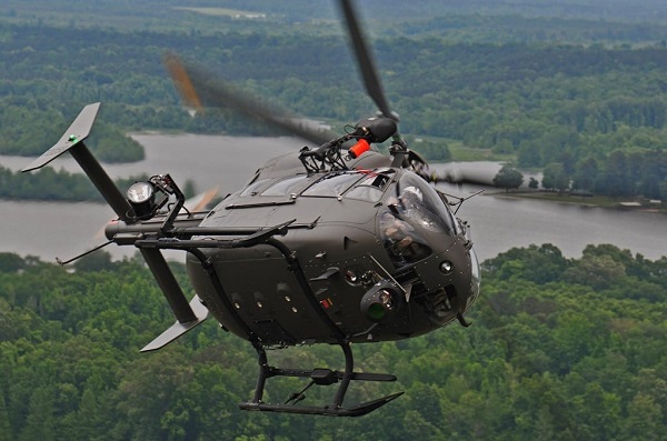 Maquetas hechas - UH-72 Lakota Vista inferior