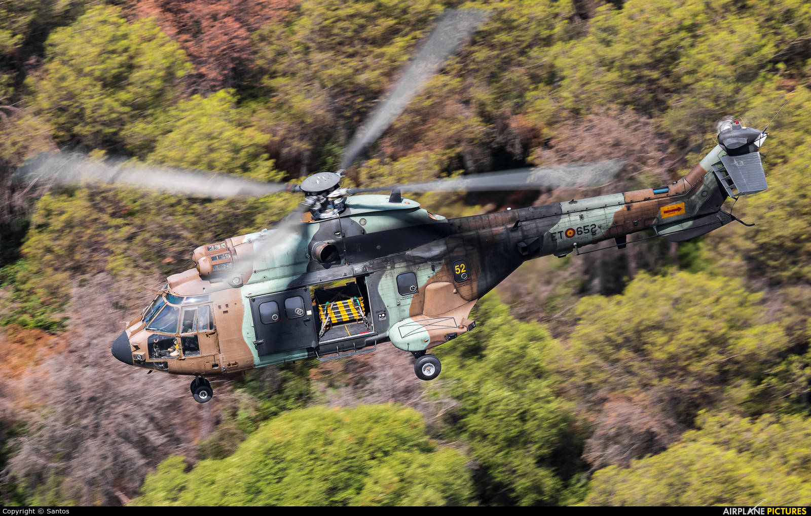 Maquetas hechas - Eurocopter AS532 Cougar Vista superior
