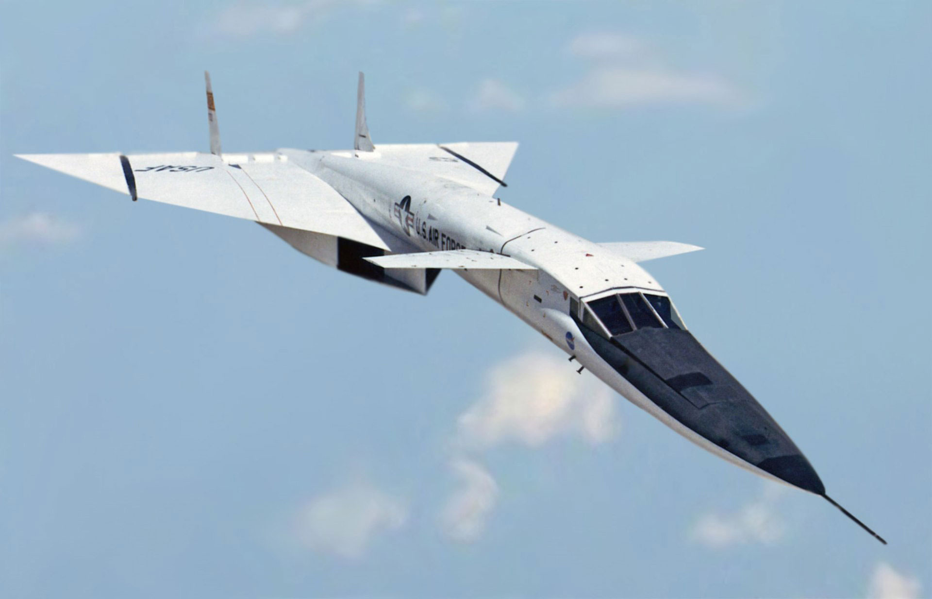 Maquetas hechas - North American Aviation XB-70 Valkyrie Vista frontal-lateral