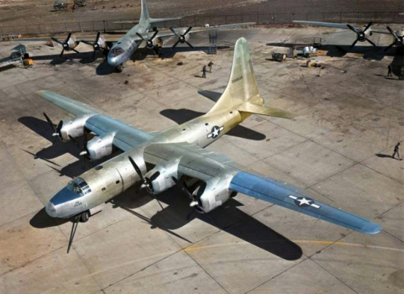 Maquetas hechas - Consolidated B-32 Dominator Vista superior