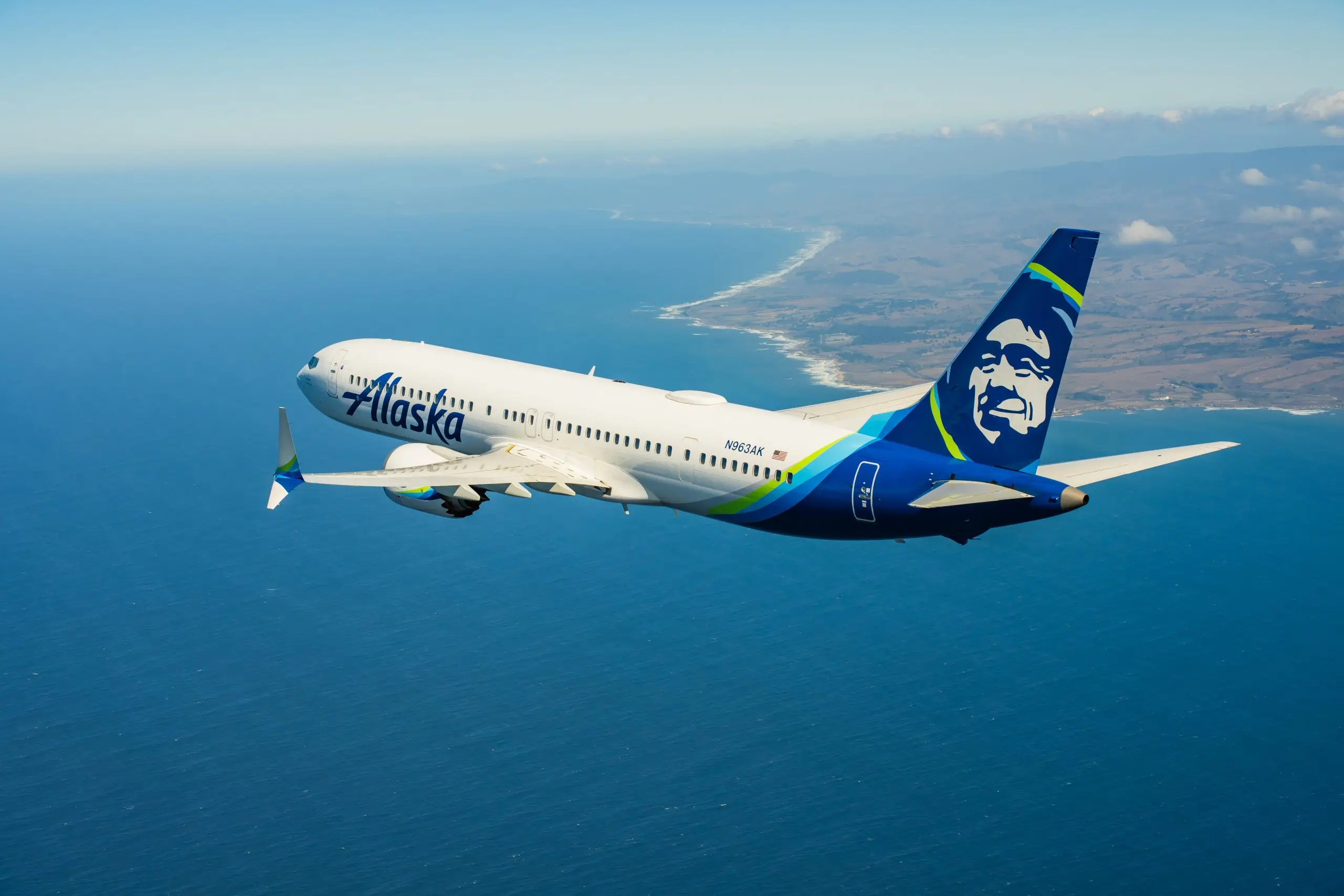 Maquetas hechas - Boeing 737 MAXVista trasera